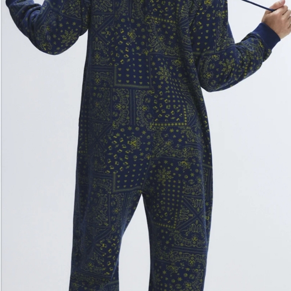 Navy Blue/Sage Day Green Holly Daze Print Onesie - Picture 3 of 5